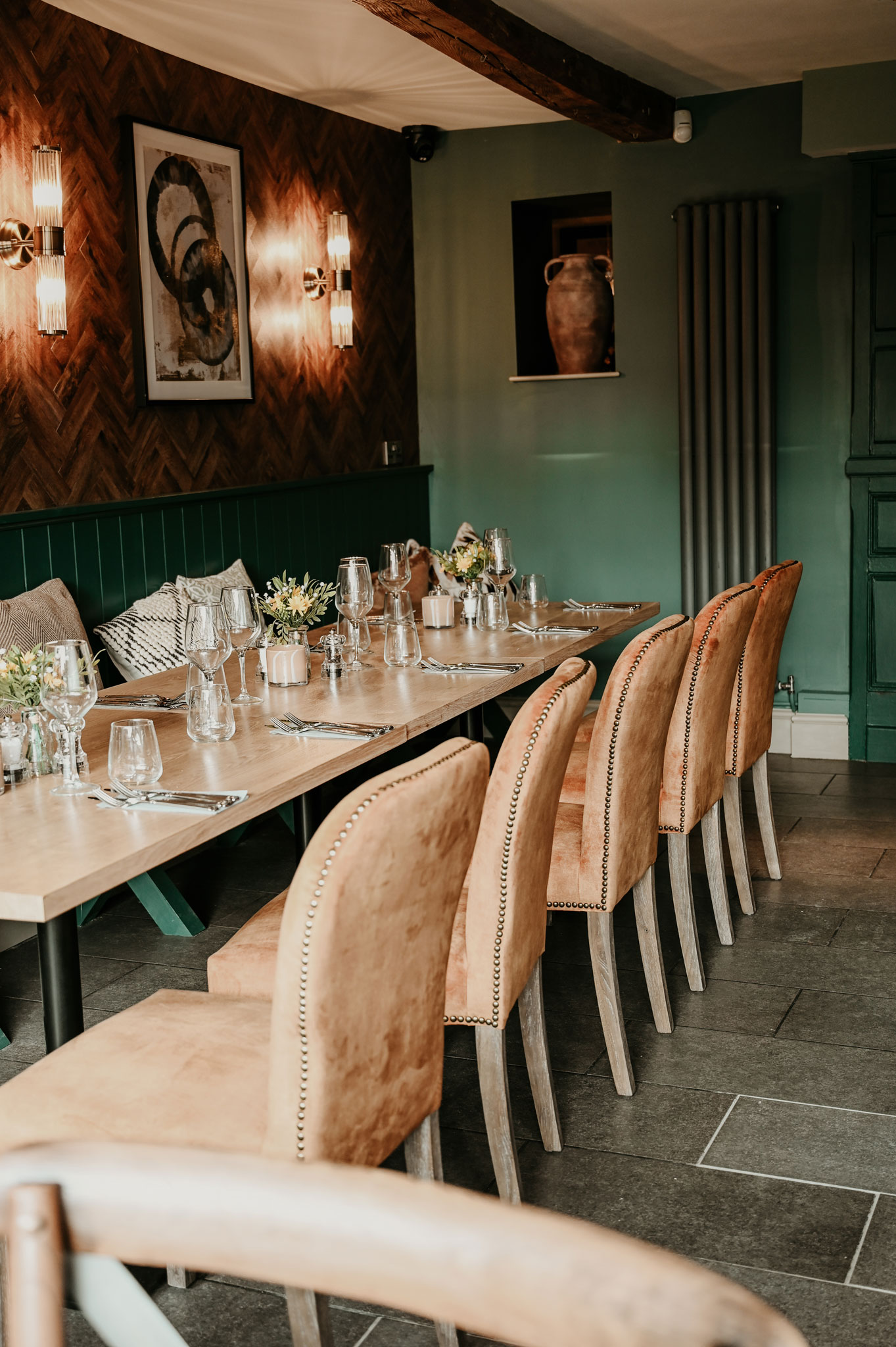 Binary Bar and Restaurant
